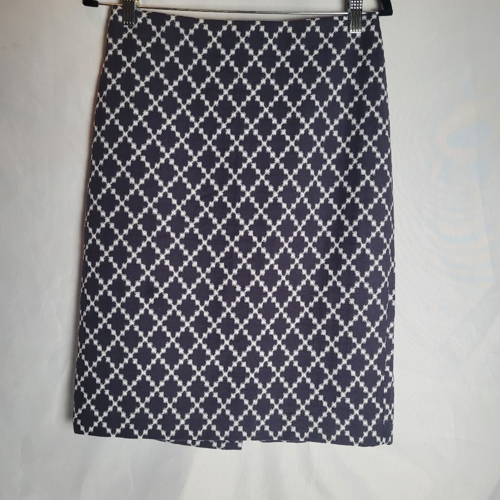 Ann Taylor Navy & White Diamond Tile Jacquard Pencil Skirt Size 6 Officecore